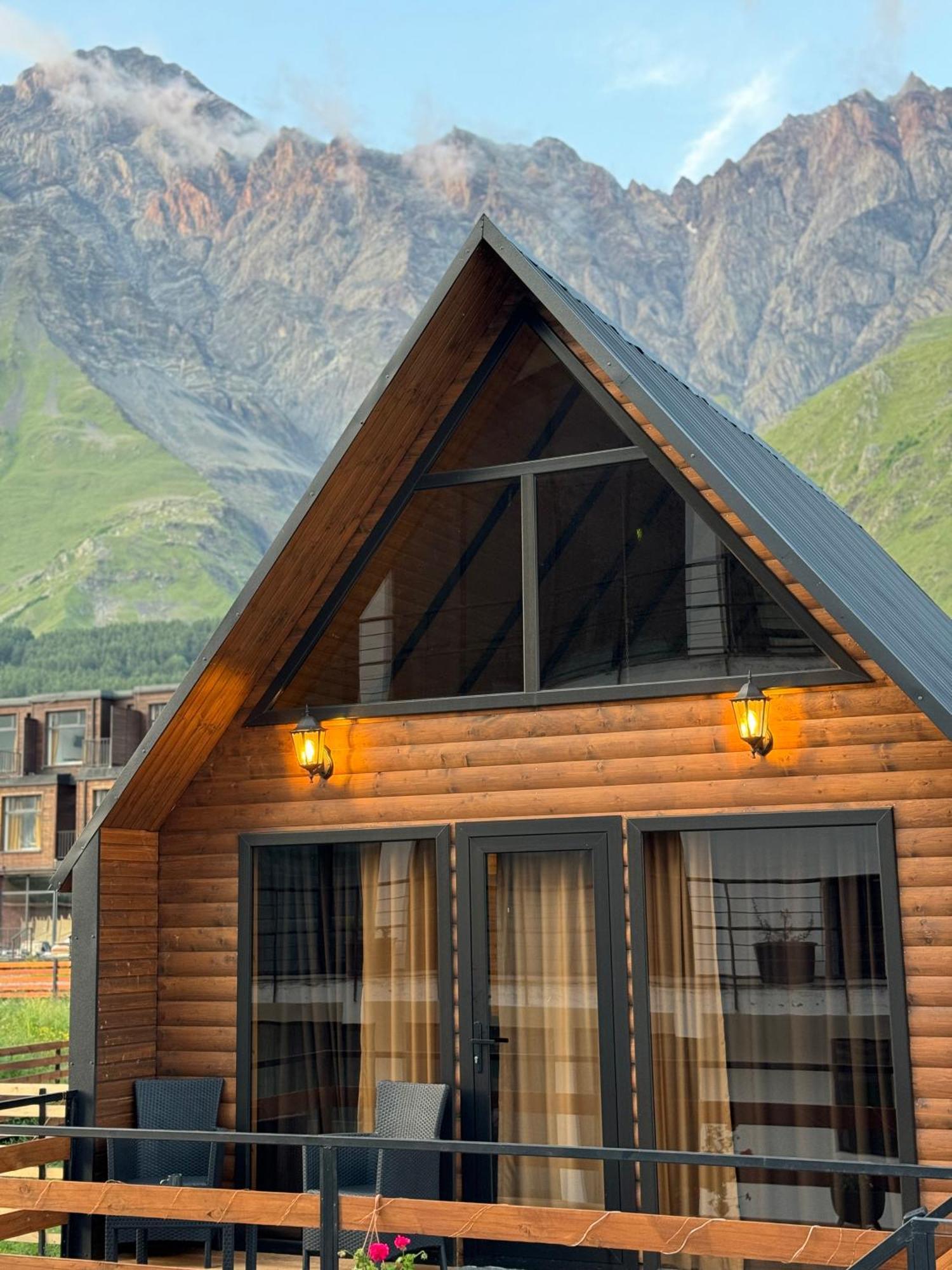 Outdoor Cottages Kazbegi Zewnętrze zdjęcie